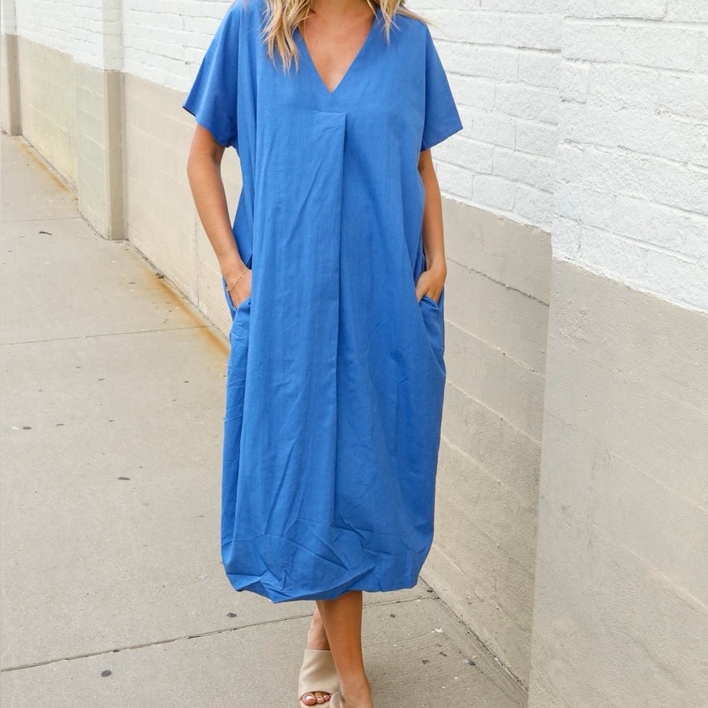 First Love Brand new V-Neck Midi Tunic Dress